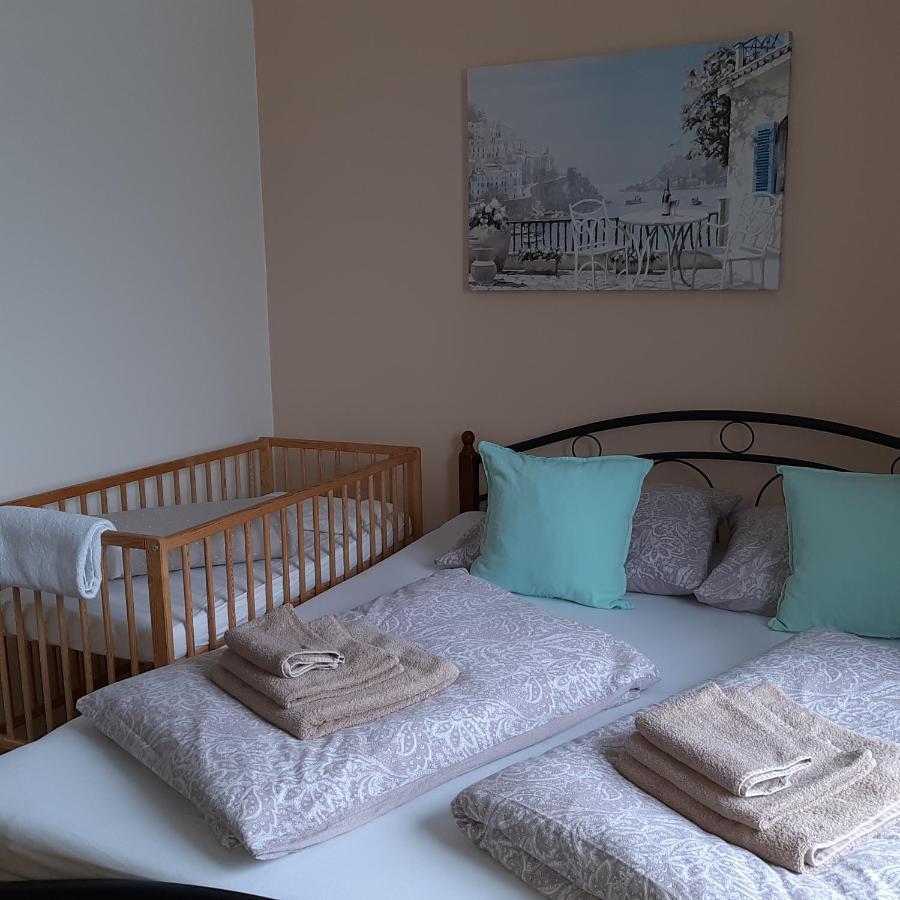 Apartman U Javoru ヴァルンスドルフ エクステリア 写真
